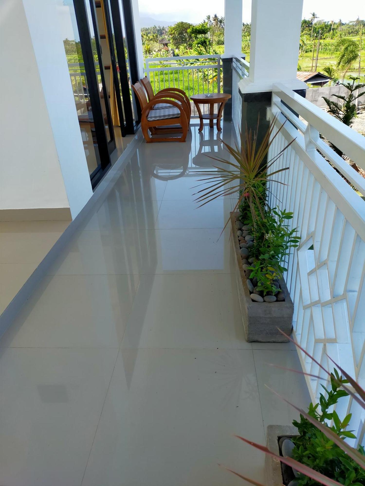 Limun Guesthouse Amlapura Kültér fotó