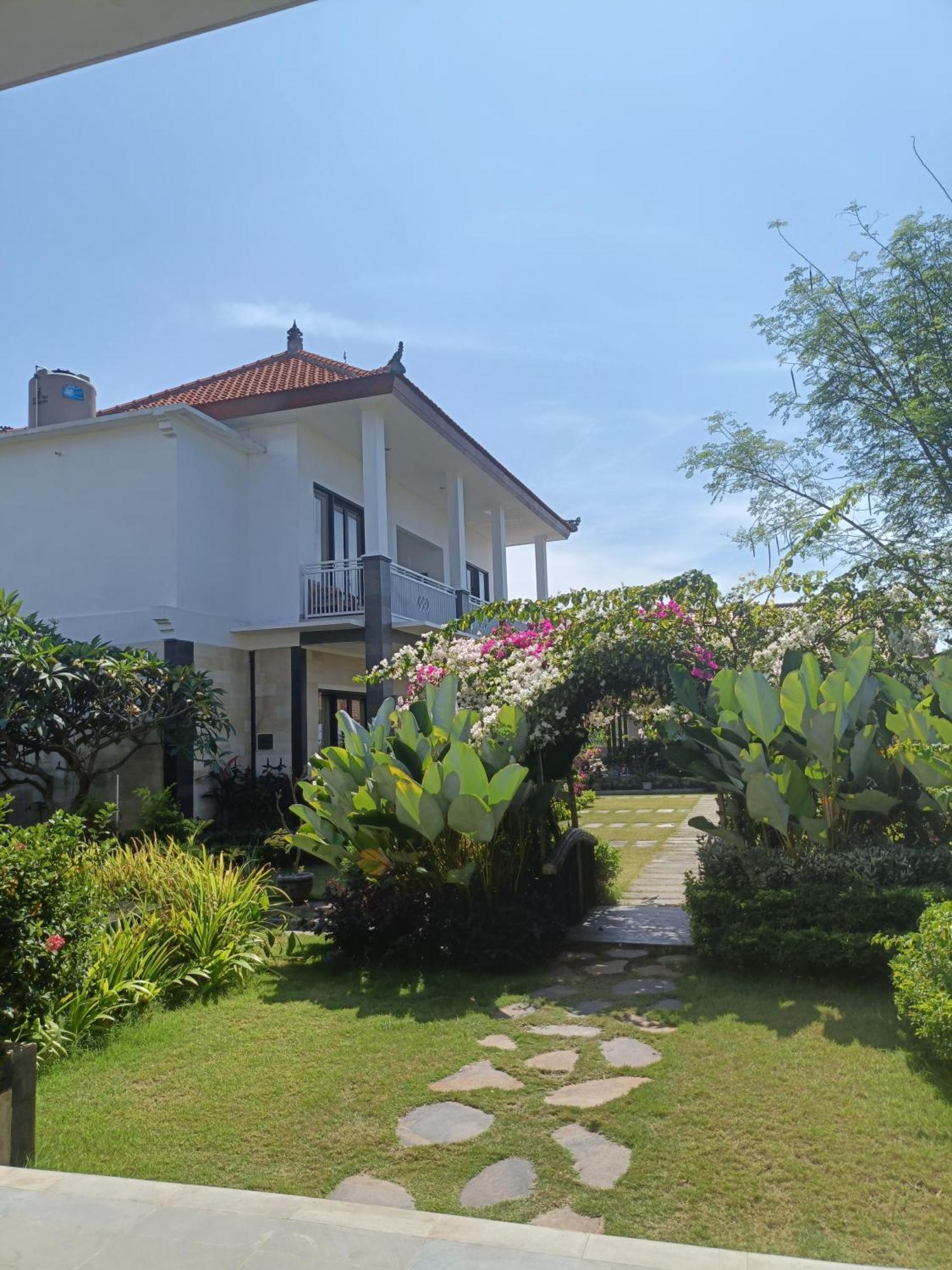 Limun Guesthouse Amlapura Kültér fotó