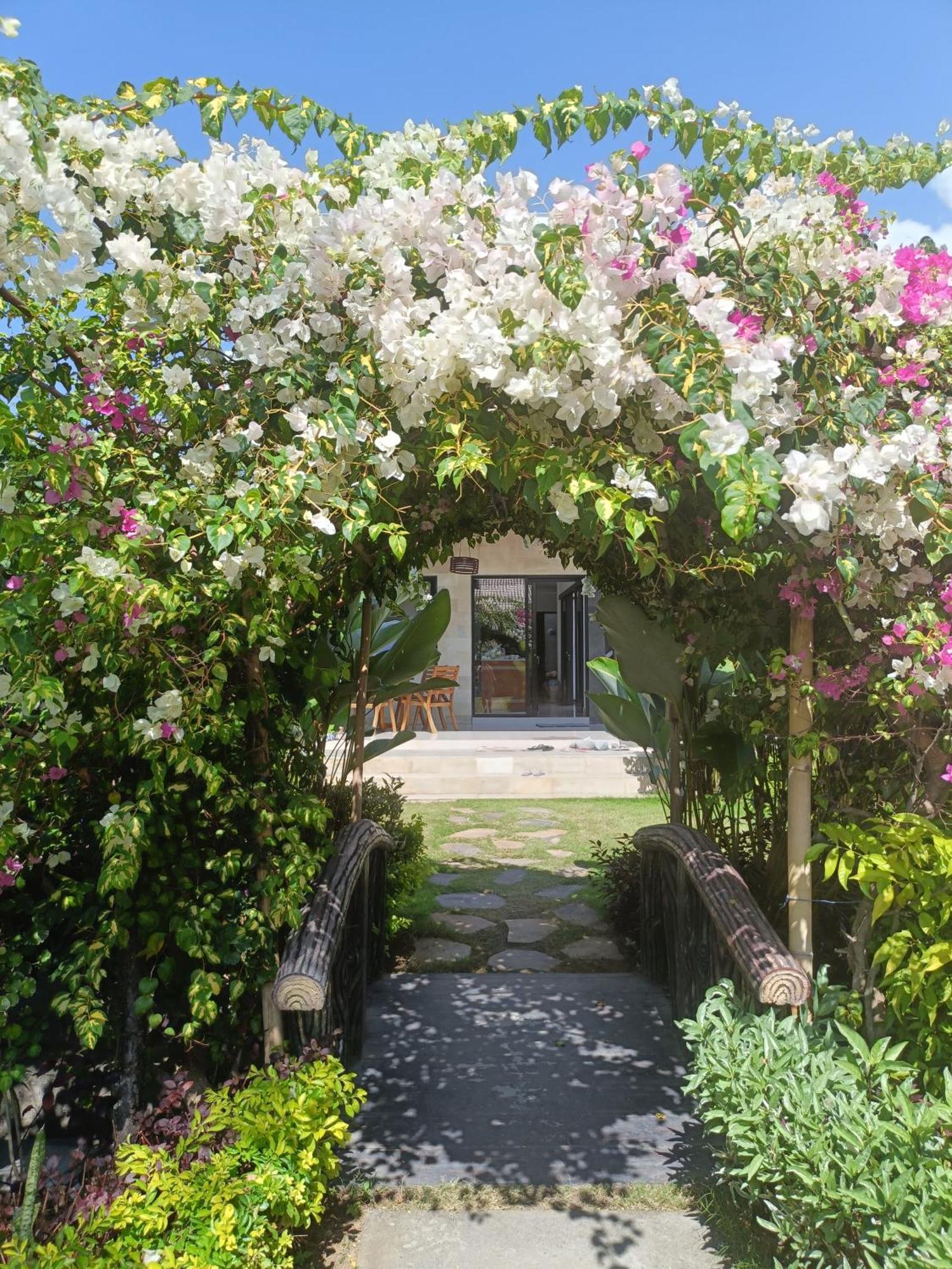 Limun Guesthouse Amlapura Kültér fotó